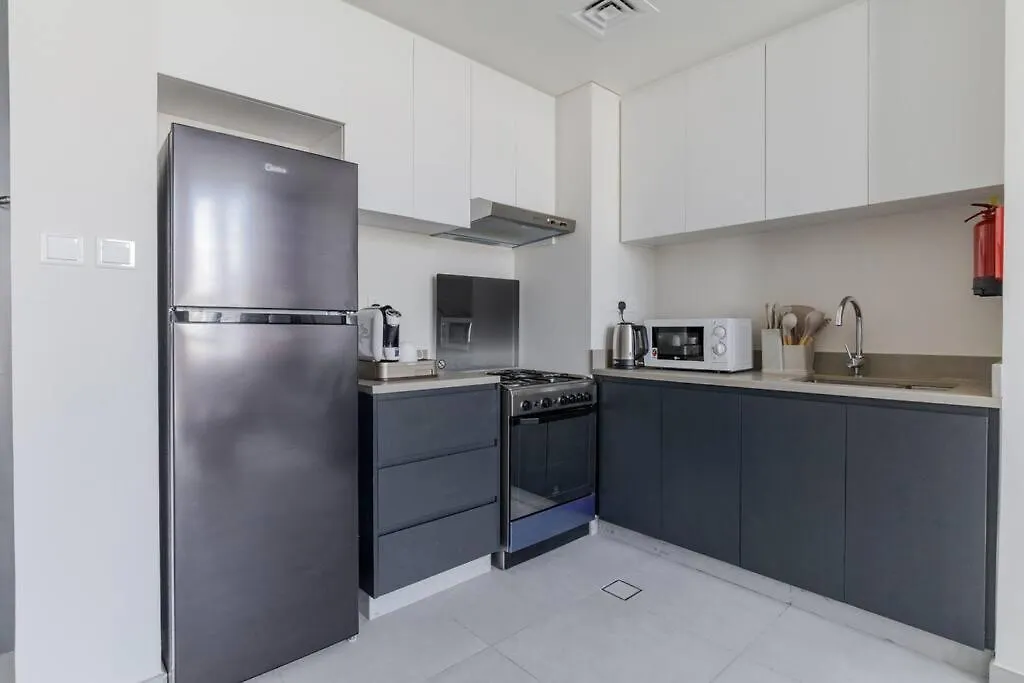 Sahab - Solo 1Br Apt In Al Jada Σάρτζα 0*,