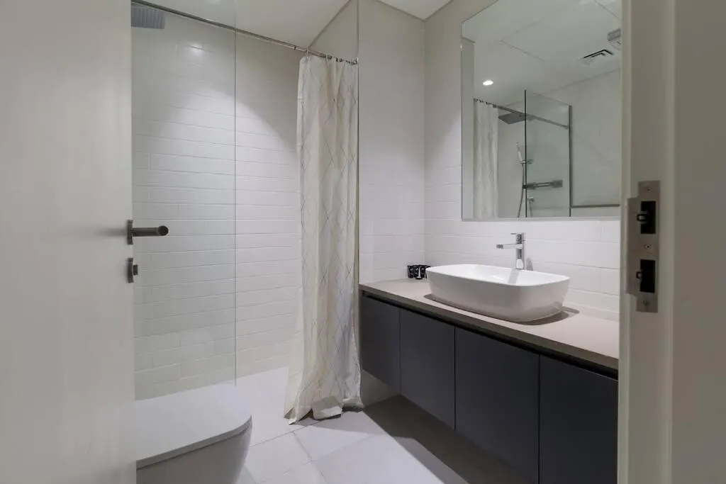 Sahab - Solo 1Br Apt In Al Jada Σάρτζα